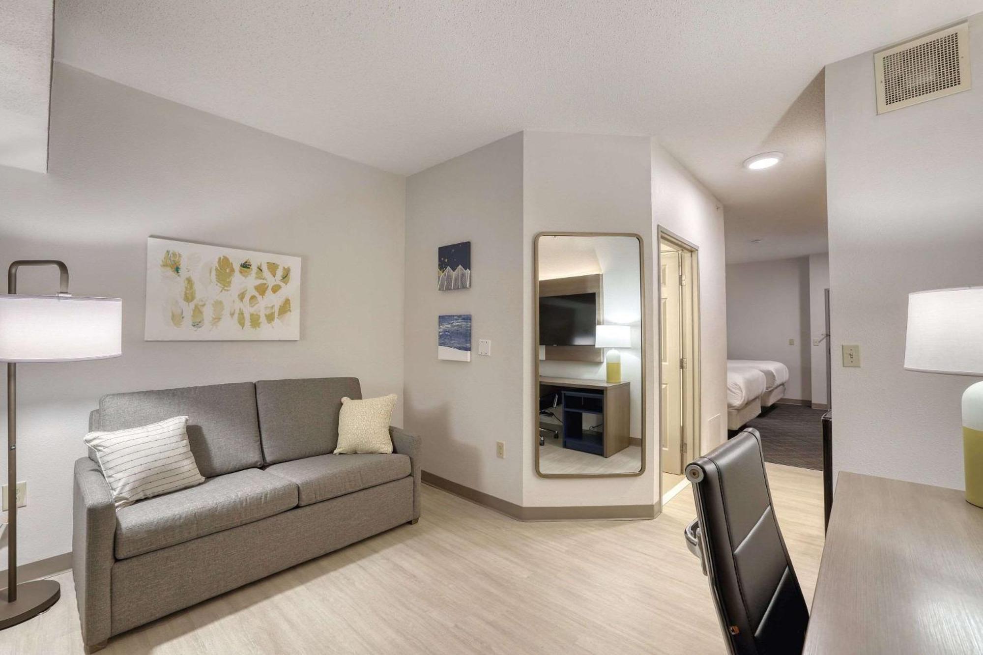 Comfort Suites Milwaukee Airport Oak Creek Buitenkant foto